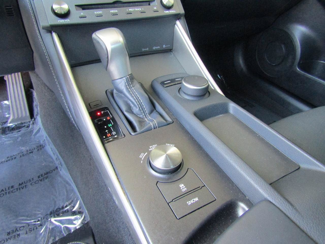 Used 2015 Lexus IS 250 RWD image 20