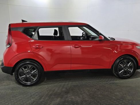 Used 2021 Kia Soul S image 8