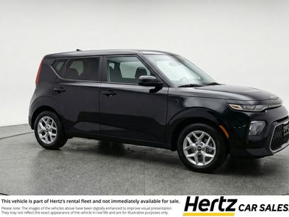 Used 2025 Kia Soul LX w/ LX Technology Package