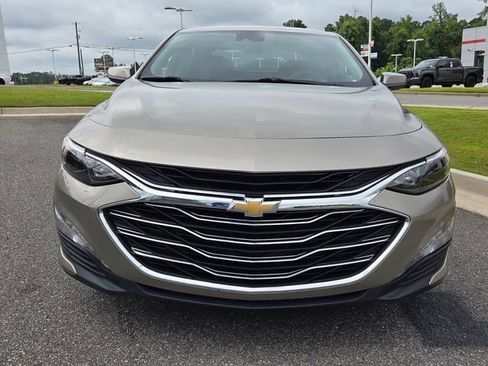Used 2023 Chevrolet Malibu LT FWD image 2