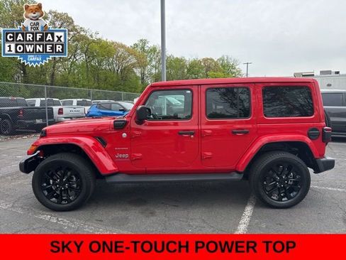 Used 2023 Jeep Wrangler Unlimited Sahara w/ Cold Weather Group AWD/4WD image 24