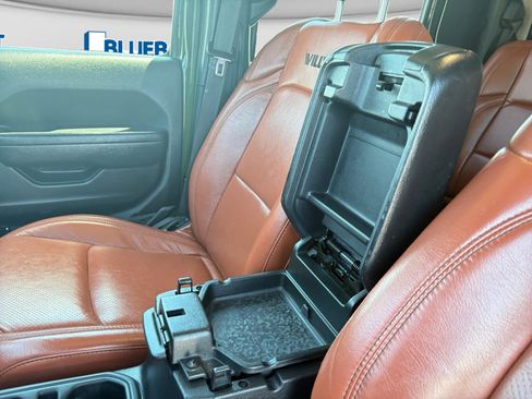 Used 2023 Jeep Gladiator Sport AWD/4WD image 26