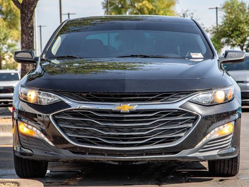 Used 2019 Chevrolet Malibu LT FWD image 4