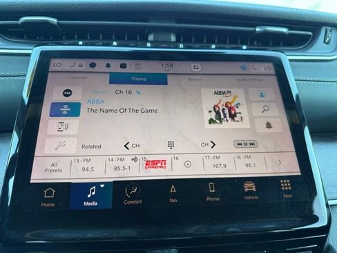 Used 2024 Jeep Grand Cherokee Limited image 20