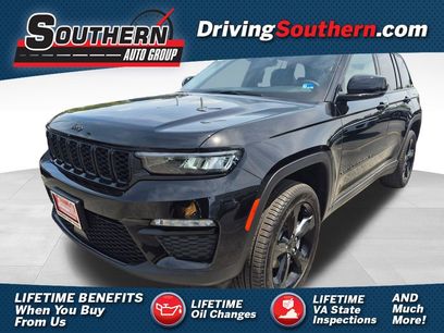 Used 2025 Jeep Grand Cherokee Limited w/ Black Appearance Package