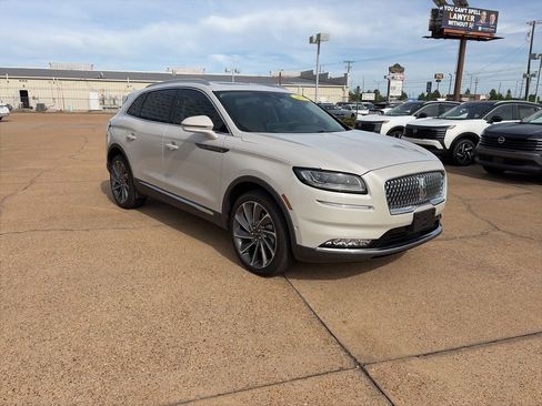 Used 2023 Lincoln Nautilus Reserve w/ Equipment Group 202A AWD/4WD image 6