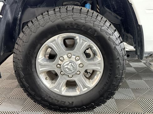 Used 2024 RAM 2500 Big Horn w/ Off Road Package AWD/4WD image 35