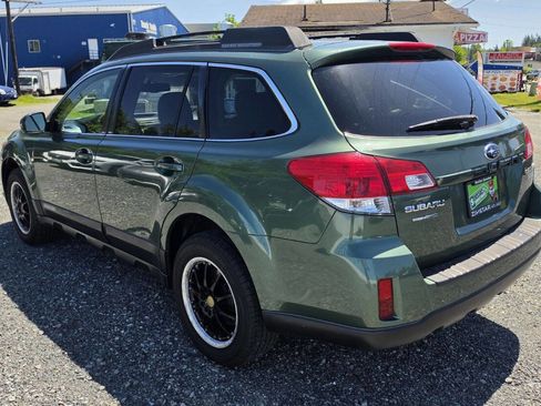 Used 2010 Subaru Outback 2.5i Premium AWD/4WD image 5