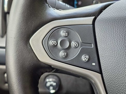 Used 2022 Chevrolet Colorado Z71 AWD/4WD image 24