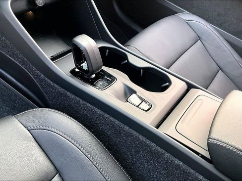New 2026 Volvo XC40 B5 Core AWD/4WD image 32
