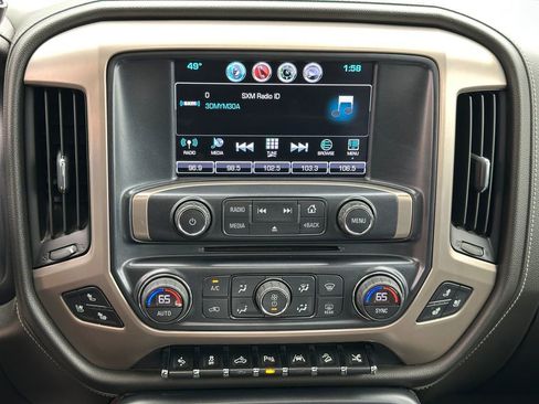 Used 2017 GMC Sierra 1500 Denali w/ Denali Ultimate Package AWD/4WD image 26