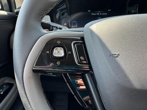 Certified 2024 Lincoln Corsair FWD w/ Equipment Group 101A image 19