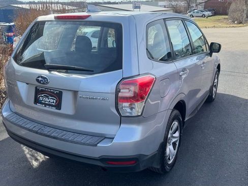 Used 2018 Subaru Forester 2.5i w/ Popular Package #3A AWD/4WD image 4