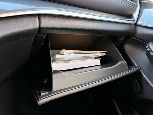 Certified 2023 Jeep Grand Cherokee Laredo w/ Luxury Tech Group I image 33