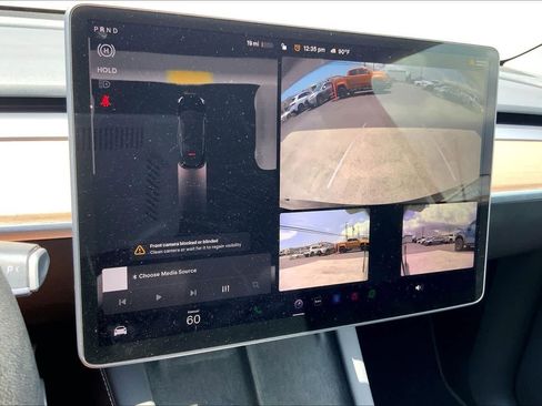 Used 2023 Tesla Model Y Performance AWD/4WD image 27