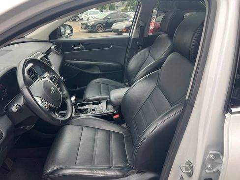 Used 2019 Kia Sorento SX AWD/4WD image 11