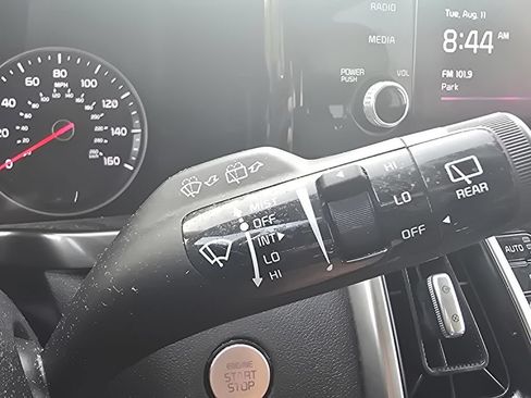 Used 2022 Kia Sorento S w/ Panoramic Sunroof Package FWD image 29