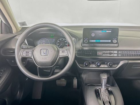 Used 2023 Honda HR-V LX image 9