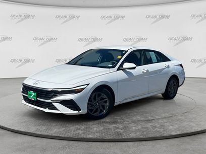 Used 2024 Hyundai Elantra SEL