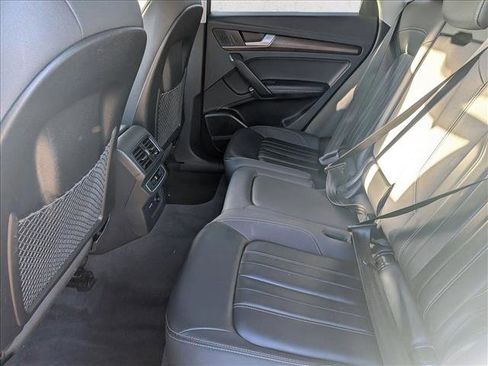 Used 2022 Audi Q5 2.0T Premium Plus image 17