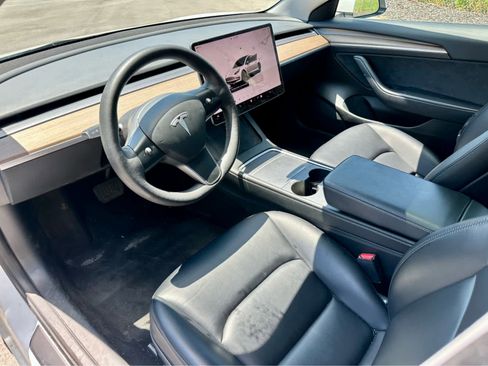 Used 2023 Tesla Model 3 Standard Range RWD image 11