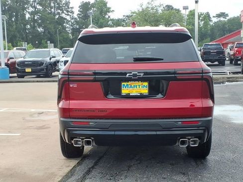 New 2026 Chevrolet Traverse LT w/ Midnight/Sport Edition AWD/4WD image 6