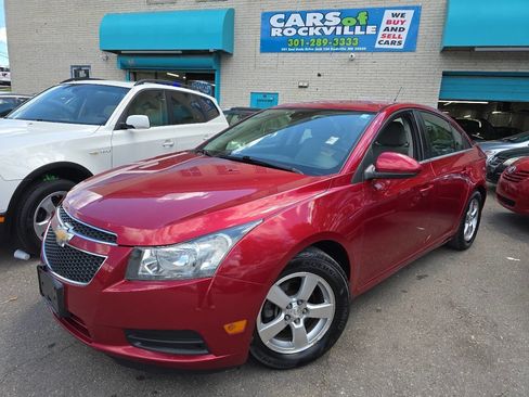 Used 2013 Chevrolet Cruze LT FWD image 3