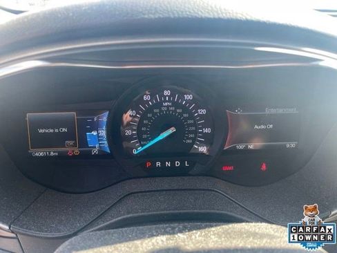 Used 2020 Ford Fusion SE FWD image 5