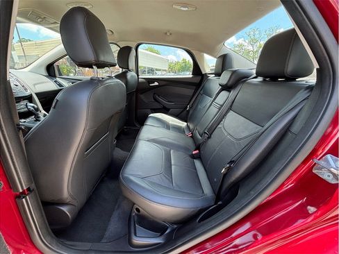 Used 2015 Ford Focus SE w/ Equipment Group 201A FWD image 29