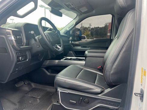 Used 2024 Ford F250 Lariat image 19