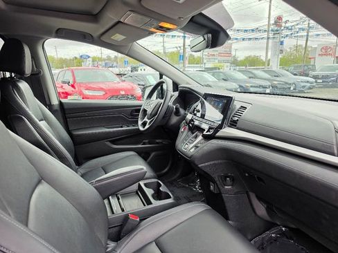 Used 2023 Honda Odyssey EX-L image 11
