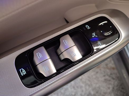 New 2026 Mercedes-Benz GLC 300 GLC 300 image 12