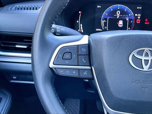 Used 2025 Toyota Grand Highlander FWD image 24