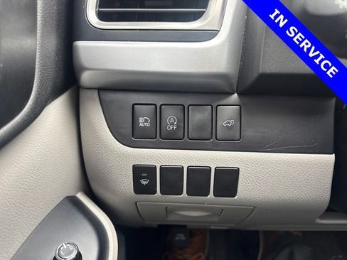 Used 2017 Toyota Highlander XLE AWD/4WD image 21