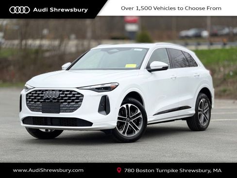 Used 2025 Audi Q5 Premium w/ Convenience Package AWD/4WD image 1