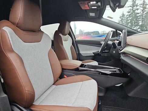 New 2026 Volkswagen ID.4 Pro image 29