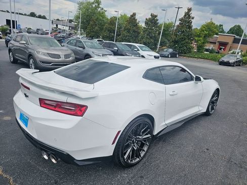 Used 2018 Chevrolet Camaro ZL1 RWD image 8