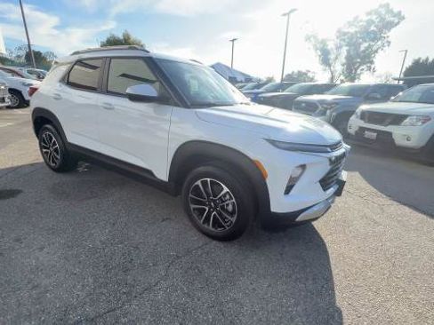 New 2026 Chevrolet TrailBlazer LT w/ Driver Confidence Package image 2