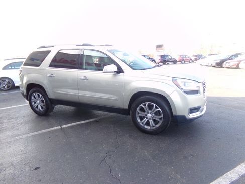 Used 2014 GMC Acadia SLT AWD/4WD image 4
