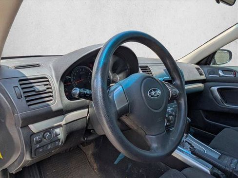 Used 2009 Subaru Outback 2.5i Special Edition AWD/4WD image 10
