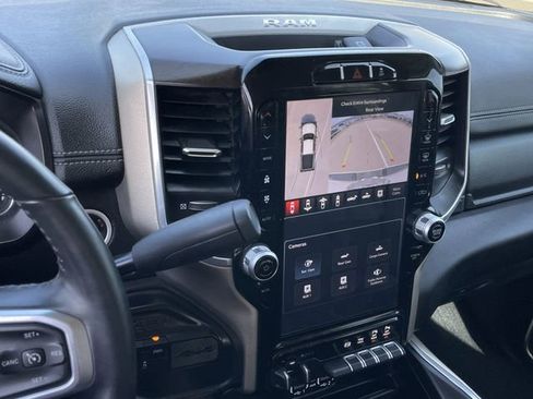 Used 2024 RAM 2500 Laramie w/ Towing Technology Group image 19