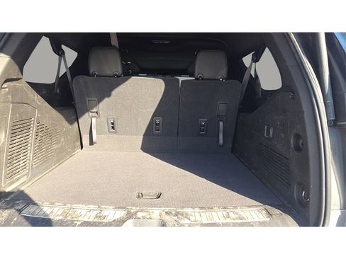 Used 2021 Chevrolet Suburban Z71 image 16