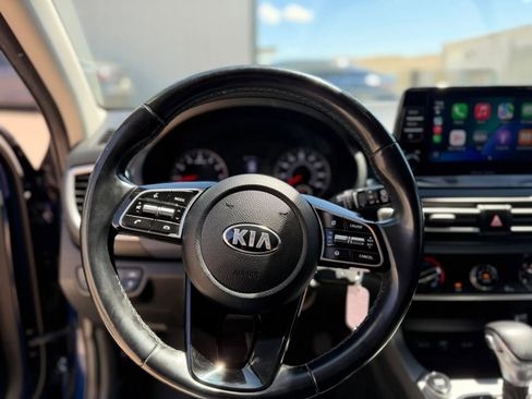 Used 2021 Kia Seltos S AWD/4WD image 19