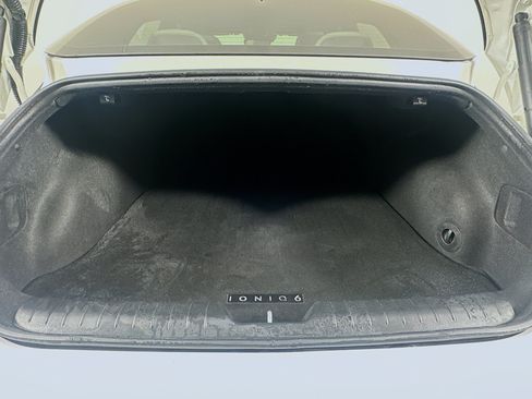 Used 2024 Hyundai Ioniq 6 SEL AWD/4WD image 28
