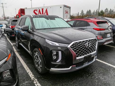Used 2021 Hyundai Palisade Calligraphy w/ Winter Package image 5