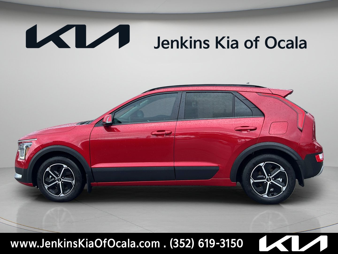 Certified 2024 Kia Niro EX FWD image 6