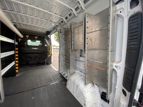 Used 2023 RAM ProMaster 2500 w/ Black Appearance Package image 16