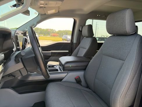 Used 2025 Ford F150 XLT w/ Equipment Group 302A MID AWD/4WD image 17