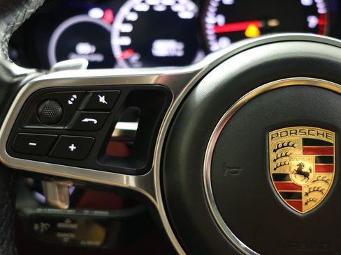 Used 2020 Porsche Cayenne S AWD/4WD image 27