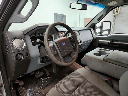 Used 2015 Ford F250 XLT w/ XLT Value Package image 13